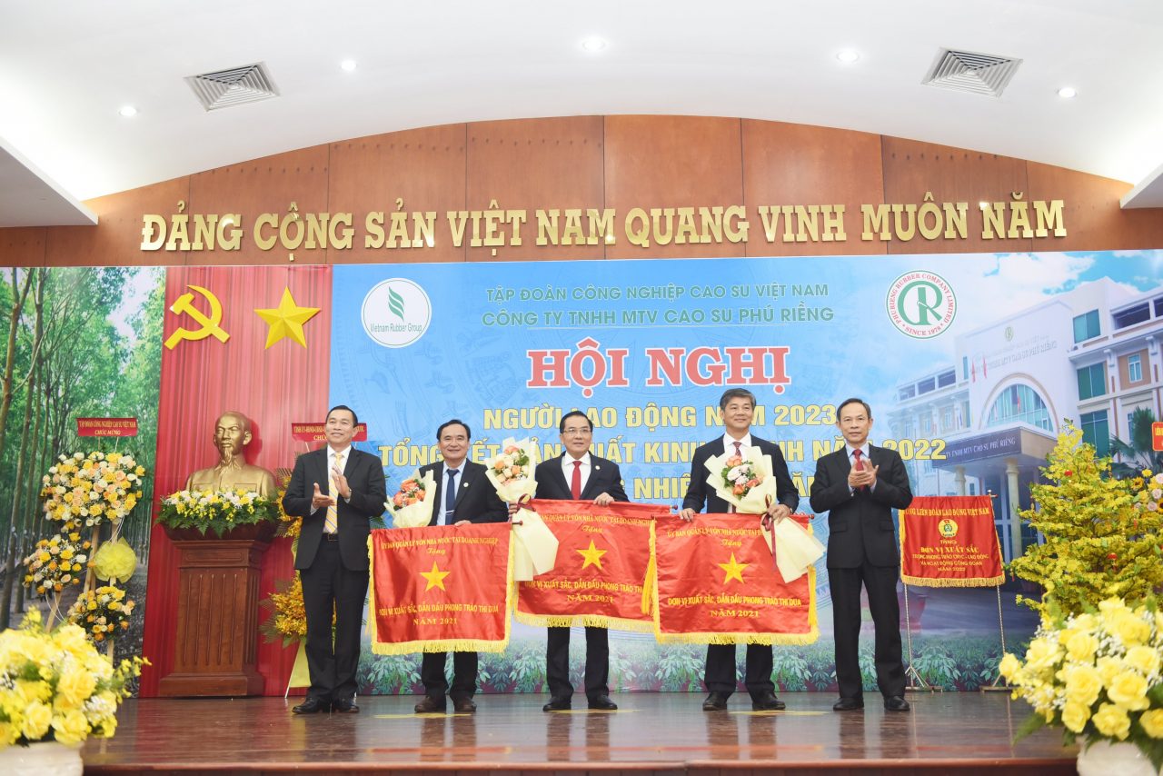 Cao su Phú Riềng đạt kết quả toàn diện trong năm 2022